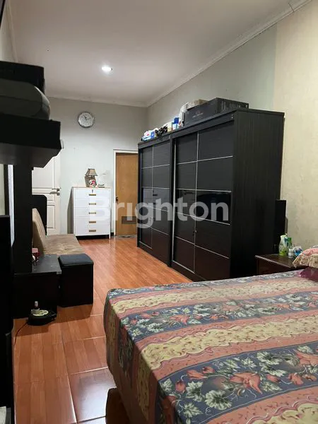 image RUMAH LOKASI STRATEGIS DI WISMA PERMAI DKT GALAXY MALL,MULYOSARI,SUTOREJO (7)