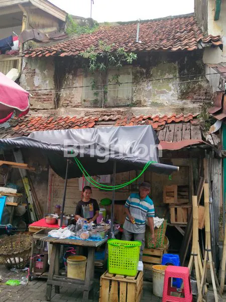 image RUMAH DAERAH PECINAN GANG BARU KRANGGAN SEMARANG (2)