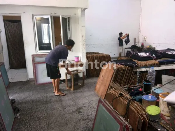 image RUMAH DAN TEMPAT USAHA JELAMBAR 3 LT (5)