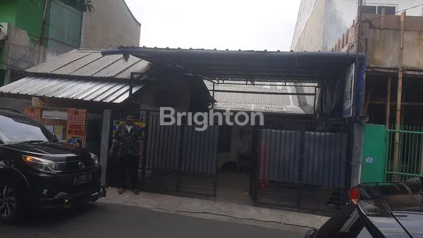 image TURUN HARGA.....DIJUAL RUMAH LAMA JL ARZIMAR 3 DI TENGAH KOTA BOGOR COCOK BUAT KOST AN ATAU RUKO (1)