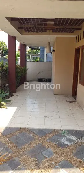 image RUMAH DI CAWANG JAKARTA TIMUR, MODERN DAN CANTIK (2)