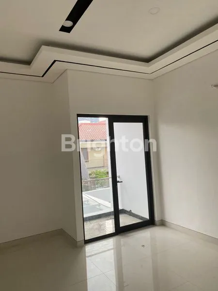 image RUMAH BARU 2 LANTAI AKSES DEKAT KEMANA MANA, DARMO PERMAI TIMUR, DARMO PERMAI SELATAN, VILLA BUKITMAS, GRAHA FAMILY, BDG, TAMAN HUNIAN SATELIT, KENCANASARI KAWASAN ASRI DAN TENANG (3)