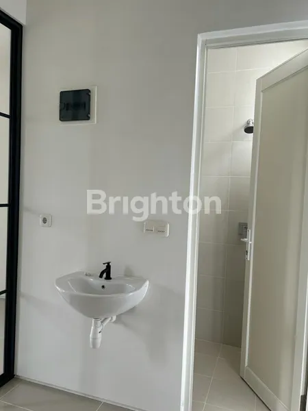 image AMESTA LIVING   READY UNIT TINGGAL MASUK SEBELAH PERSIS FASUM TAMAN  (3)