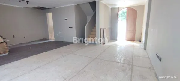 image  RUMAH CANTIK DAN NYAMAN DI BATUNUNGGAL MULIA, BANDUNG (2)