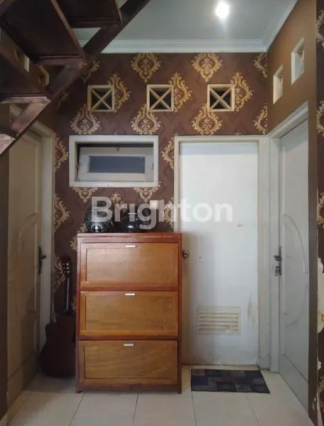 image RUMAH BAGUS HOOK,  TENGAH KOTA, PINGGIR JALAN ASPAL.HARGA NEGO (6)