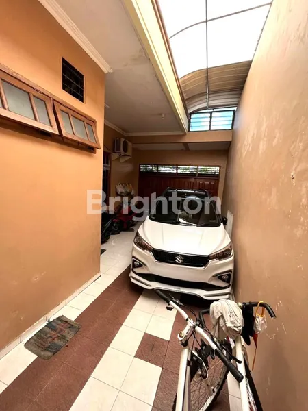 image RUNGKUT MENANGGAL FULL FURNISHED - RUMAH RUNGKUT SIAP HUNI (8)