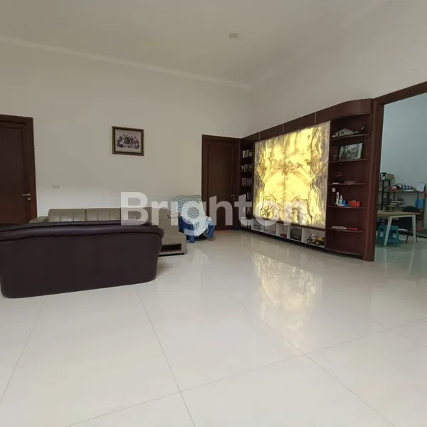 image RUMAH DHARMAHUSADA UTARA, SIAP HUNI 2 LANTAI (1)