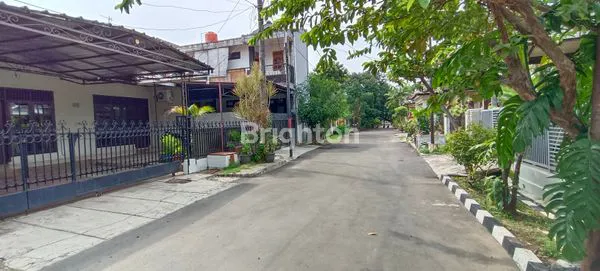 image RUMAH DIJUAL DALAM KOMPLEK DI BEKASI SELATAN (3)