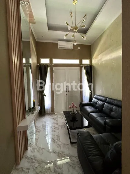 image DI JUAL RUMAH CANTIK FURNISHED DI AREA TENGAH KOTA SAMRINDA  (1)