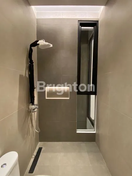 image RUMAH BRAND NEW 3.5 LANTAI ELITE DI SUNTER  (4)
