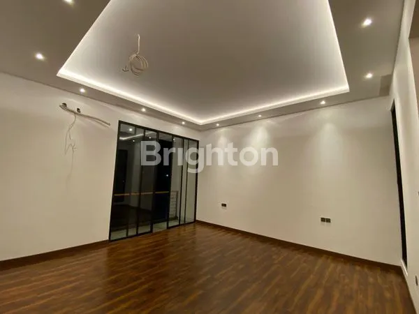 image RUMAH BRAND NEW 3.5 LANTAI ELITE DI SUNTER  (2)