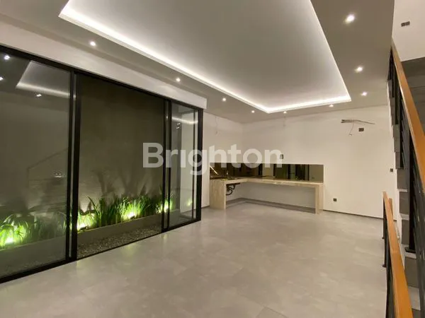 image RUMAH BRAND NEW 3.5 LANTAI ELITE DI SUNTER  (6)