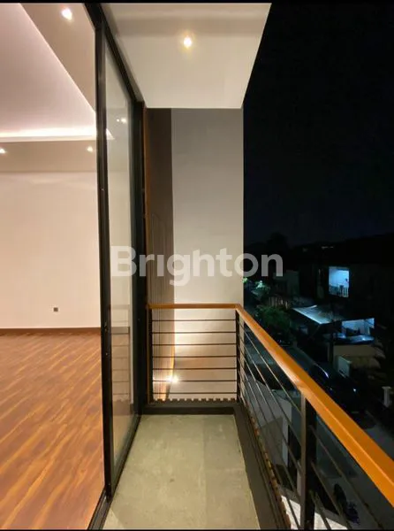 image RUMAH BRAND NEW 3.5 LANTAI ELITE DI SUNTER  (3)