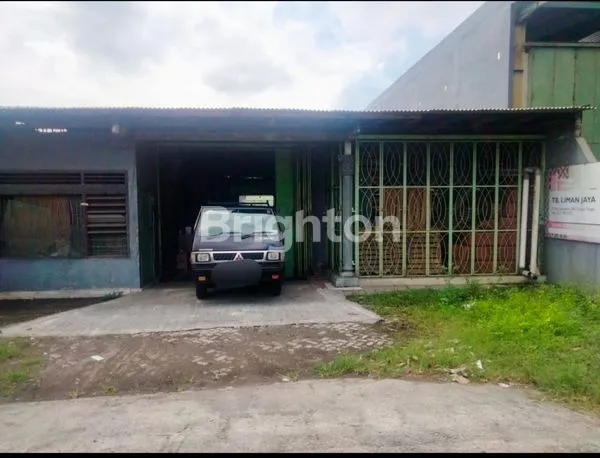 RUKO STRATEGIS PINGGIR JALAN RAYA SRAGEN BEKAS TOKO BESI COCOK BUAT USAHA