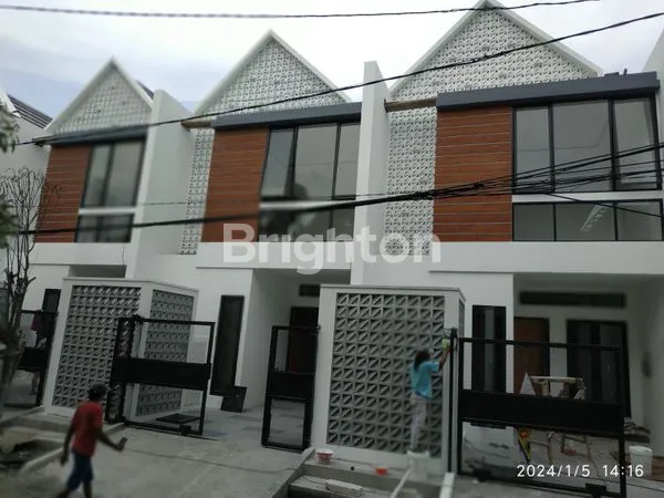 image RUMAH BARU GRESS 100M DARI RAYA KENJERAN LOKASI GADING PANTAI (2)