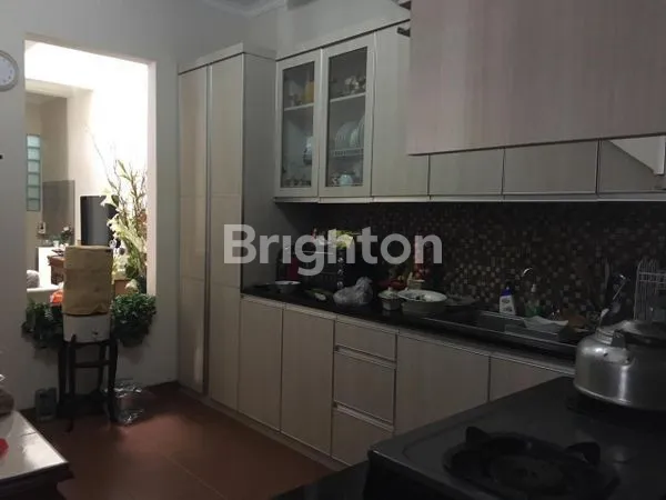 image HUNIAN NYAMAN 2 LANTAI DI PEJATEN BARAT (5)