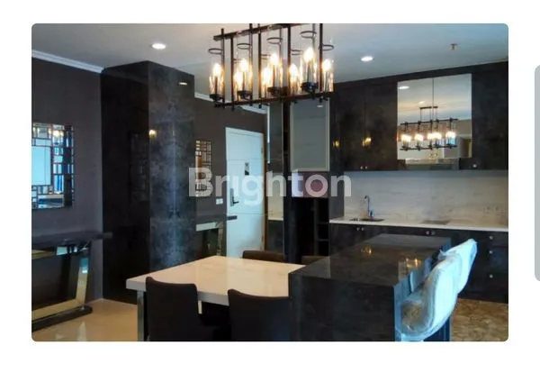 image  APARTMENT VUE, CIPUTRA WORLD LANTAI 36, SIAP HUNI, TINGGAL BAWA KOPER! (1)