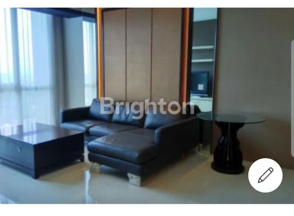 image  APARTMENT VUE, CIPUTRA WORLD LANTAI 36, SIAP HUNI, TINGGAL BAWA KOPER! (4)