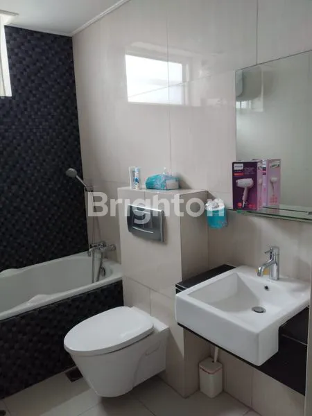 image  APARTMENT VUE, CIPUTRA WORLD LANTAI 36, SIAP HUNI, TINGGAL BAWA KOPER! (6)