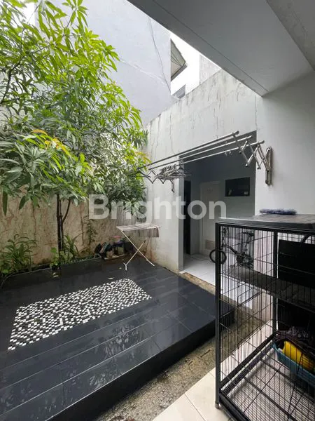 image RUMAH MINIMALIS 2 LANTAI DI BSD CITY (8)