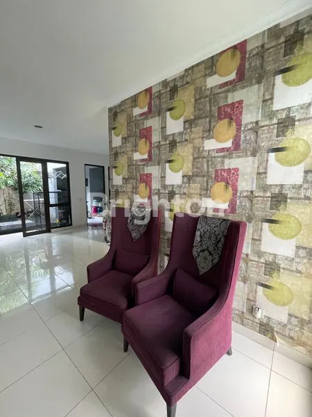 image RUMAH MINIMALIS 2 LANTAI DI BSD CITY (7)