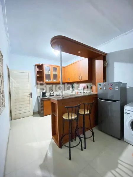 image RUMAH BAGUS SIAP HUNI  SEMI FURNISHED ( PERABOT LENGKET ) INTI KOTA MEDAN (5)