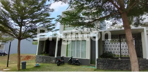 Gambar Property RUMAH VILLA DISEWAKAN DI THE TAMAN DAYU PANDAAN