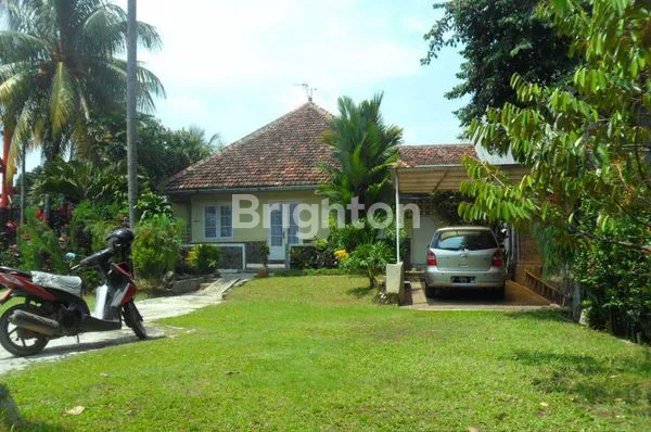 RUMAH LAMA LOKASI STRATEGIS DI BOGOR TENGAH BOGOR JAWA BARAT