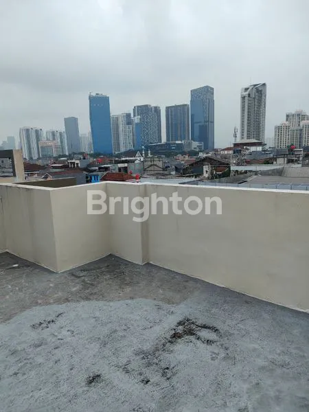 image RUKO 4.5 LANTAI, DIBAWAH HARGA PASARAN NEGO SAMPAI JADI. DIPINGGIR JALAN TEBET. JAKARTA  SELATAN, DEKAT MALL KASABLANKA (8)