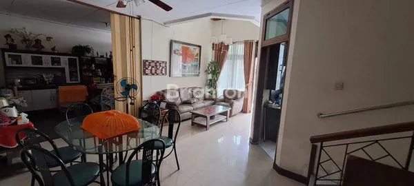 image RUMAH 2 LANTAI SIAP HUNI KOMPLEK ABADI DUREN SAWIT JAKARTA TIMUR (5)