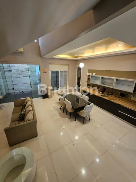 image RUMAH BAGUS 2 LANTAI PAKUWON CITY CLUSTER SAN DIEGO SURABAYA (3)