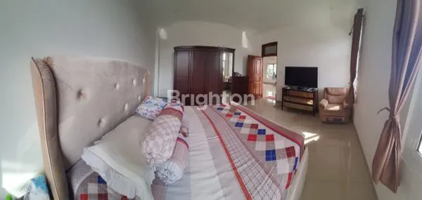 image RUMAH JELAMBAR MEGAH SEMI FURNISH 3.5 LANTAI (7)