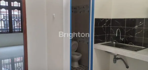 image RUMAH TINGGAL 1 LT BARU SIAP HUNI TERAWAT DI KEBONSARI SURABAYA DEKAT GAYUNGSARI, GAYUNG SARI ,JAMBANGAN, MASJID AL AKBAR , A YANI, PAGESANGAN (4)