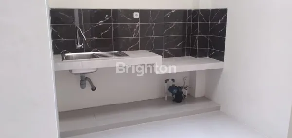 image RUMAH TINGGAL 1 LT BARU SIAP HUNI TERAWAT DI KEBONSARI SURABAYA DEKAT GAYUNGSARI, GAYUNG SARI ,JAMBANGAN, MASJID AL AKBAR , A YANI, PAGESANGAN (6)