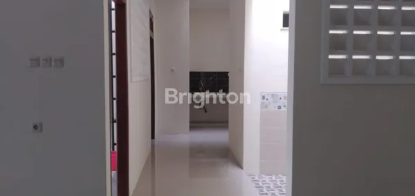 image RUMAH TINGGAL 1 LT BARU SIAP HUNI TERAWAT DI KEBONSARI SURABAYA DEKAT GAYUNGSARI, GAYUNG SARI ,JAMBANGAN, MASJID AL AKBAR , A YANI, PAGESANGAN (7)