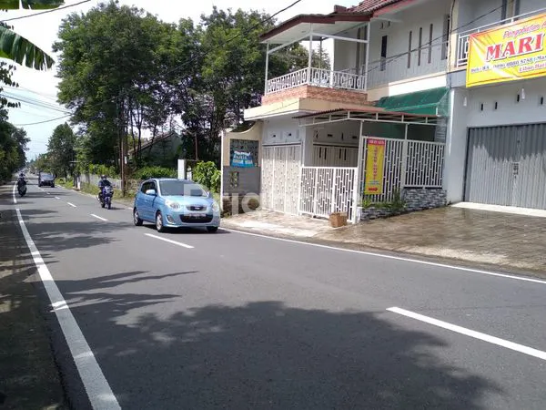 image RUMAH ASRI DAN STRATEGIS COCOK UNTUK KANTOR (1)