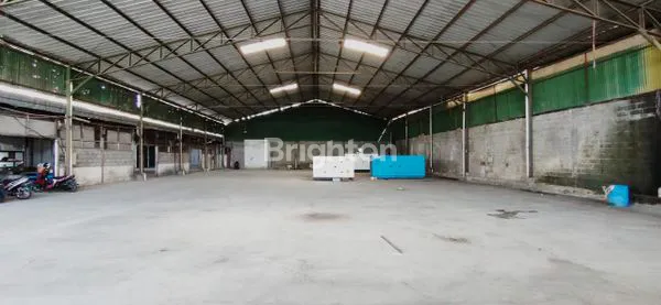 image SIAP USAHA, KALASAN PINGGIR JALAN RAYA (1)