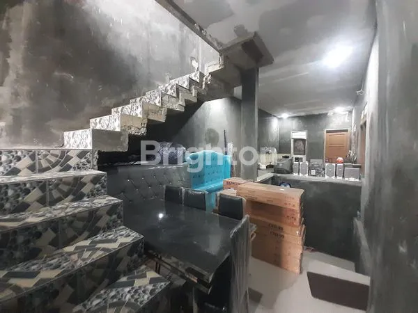 image RUKO 3 LANTAI PINGGIR JALAN COCOK UNTUK USAHA TURUN HARGA DARI 450JT JADI 420 JT AJA LHOO!!! MURAH BANGET!!! (6)