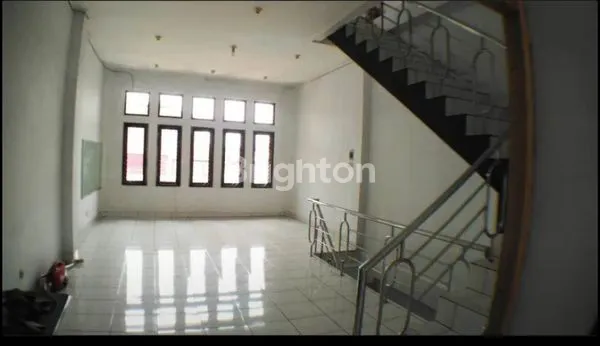 image RUKO MURAH 3 LANTAI  JL JENDRAL SUDIRMAN BANDUNG (6)