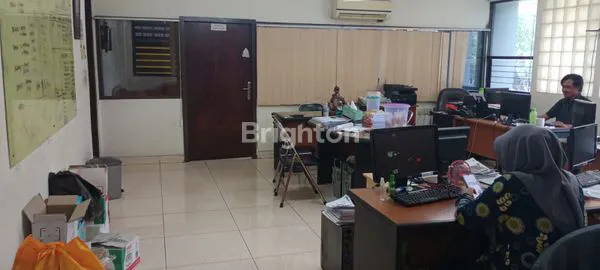 image GUDANG NOL JALAN RAYA KENJERAN SIAP PAKAI DEKAT PAKUWON CITY MALL GALAXY MALL KEDUNG COWEK SURAMADU PANTAI MENTARI (5)