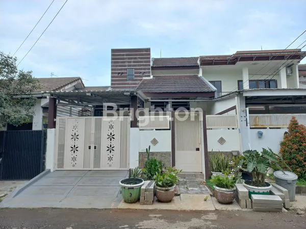 image RUMAH SIAP HUNI ROW 3 MOBIL DI GRIYA ALAM SENTUL (1)