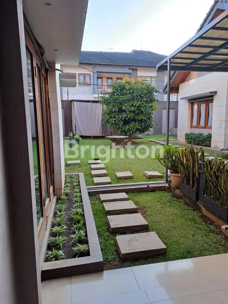 image "TUBAGUS ISMAIL: RUMAH MODERN 4 KAMAR TIDUR DENGAN TAMAN LUAS DAN FASILITAS MEWAH" (8)