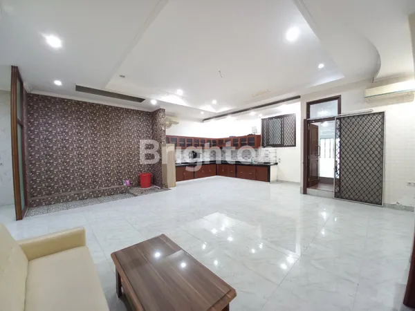 image RUMAH & TOKO DI PUSAT KOTA PERBELANJAAN JALAN RODA BOGOR (3)