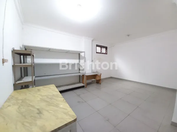 image RUMAH & TOKO DI PUSAT KOTA PERBELANJAAN JALAN RODA BOGOR (7)