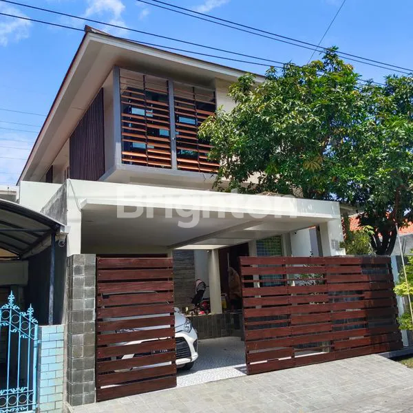 image RUMAH 2 LANTAI SIAP HUNI, DHARMAHUSADA UTARA (1)