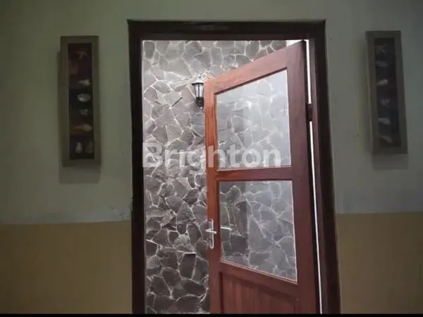 image RUMAH DENGAN LOKASI STRATEGIS (3)