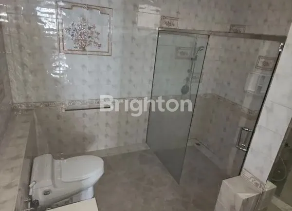 image RUMAH MEWAH DI VILLA GADING INDAH KELAPA GADING JAKARTA UTARA (8)