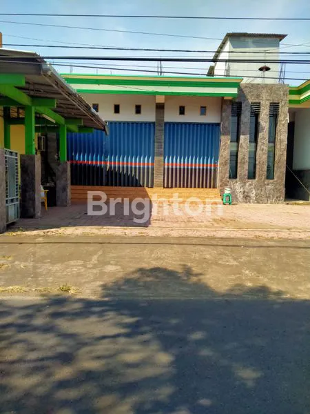 RUKO 2 LANTAI EKS SWALAYAN DI TULUNGAGUNG