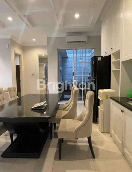 image RUMAH MANYAR TIRTOMOYO SURABAYA (4)