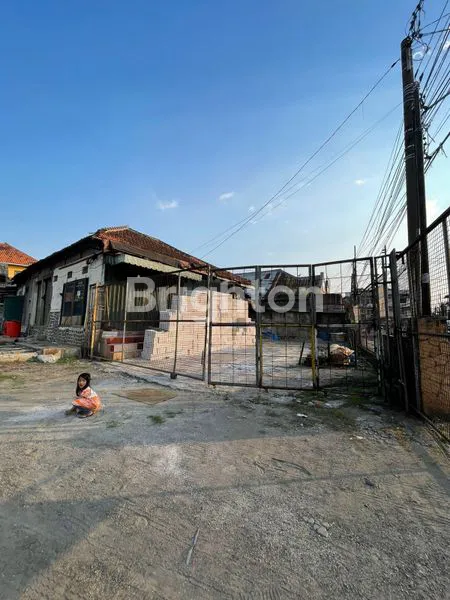 image RUMAH TUA HITUNG TANAH, LOKASI  STRATEGIS (5)